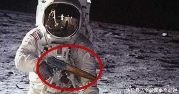 杨利伟进入太空为什么要带枪？并非防外星人，苏联的教训不能忘-第1张图片-今日热点分享