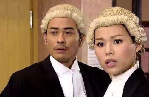 香港法官为啥学外国人戴假发？起源让人羞于启齿，网友：建议取消-第9张图片-今日热点分享