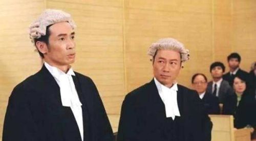 香港法官为啥学外国人戴假发？起源让人羞于启齿，网友：建议取消-第10张图片-今日热点分享